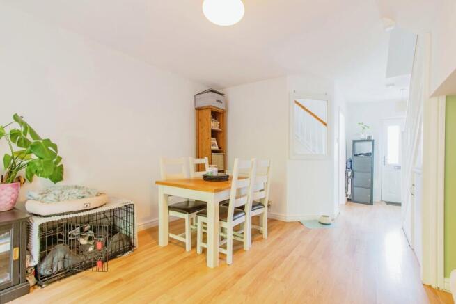 Lounge/Dining Room