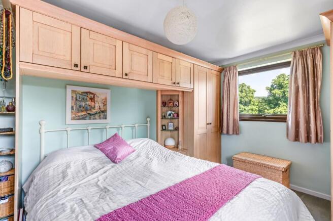 3 bed House for sale Image 9