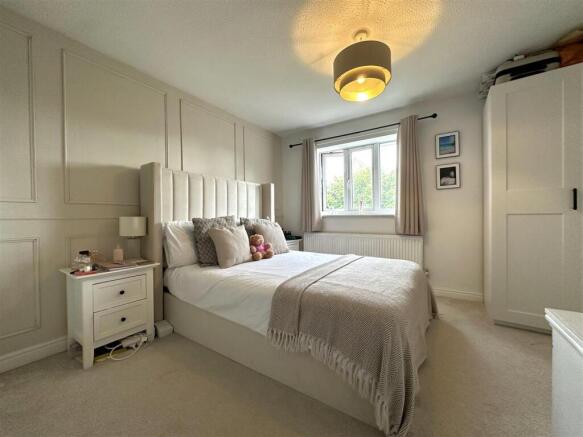 Mater Bedroom 948