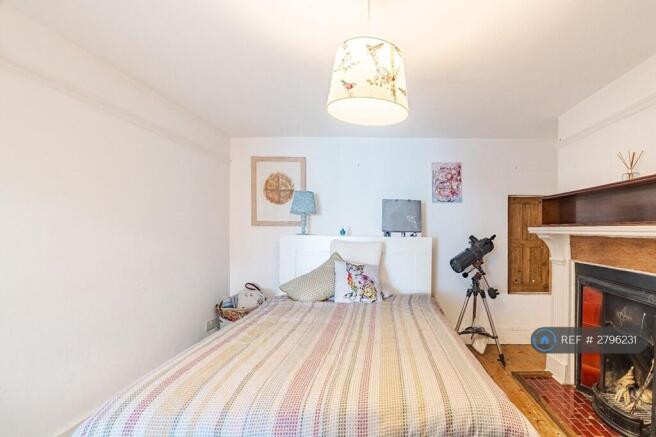 Bedroom/Study 
