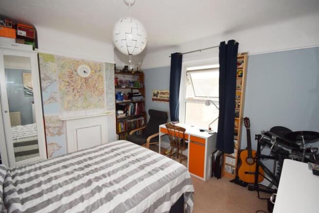 BEDROOM 2.JPG