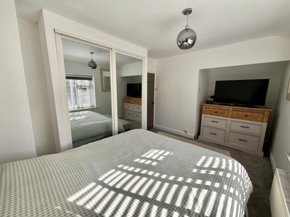 2 bed Semi-Detached for sale Image 10