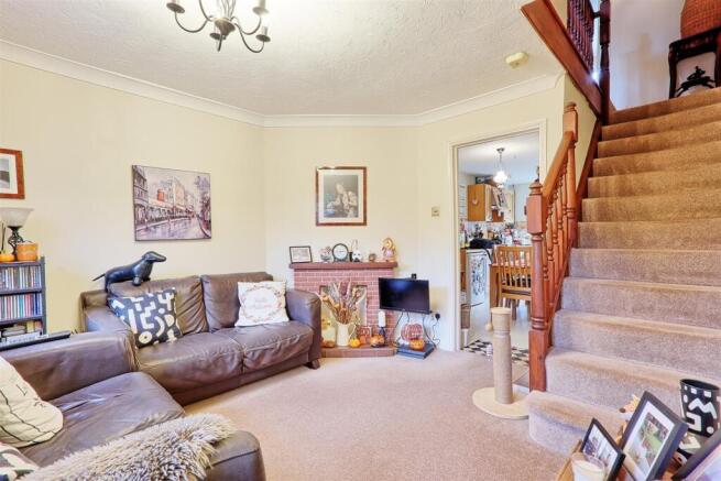 IMG_7947_8_9_easyHDR-interior3.jpg