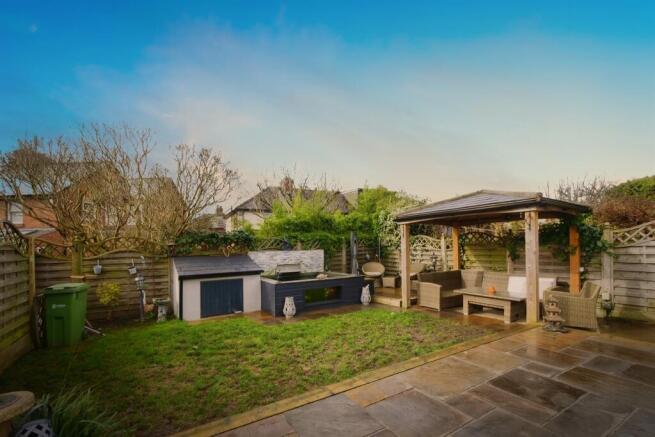 4 bed Semi-Detached for sale Image 12