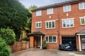 22, Stalybridge Close, Park Gate, Southampton SO31 7FZ