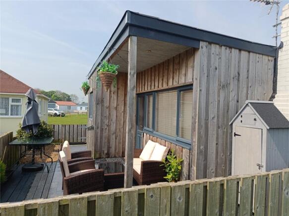 2 bed Bungalow for sale Image 11