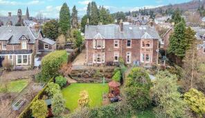 Foinaven, Perth Road, Crieff PH7 3EQ