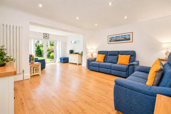 Howards Road, Thingwall, Wirral photo 4