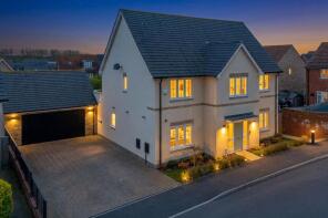 12, Meadowsweet Way, Saffron Walden CB11 3ZD