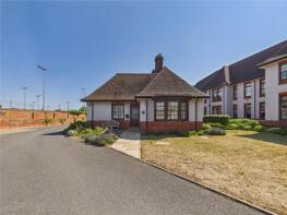 1, The Bartlet, Undercliff Road East, Felixstowe IP11 7SN