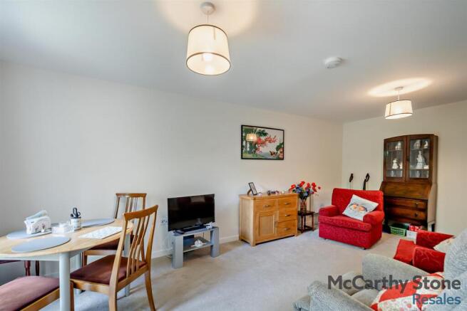 1 bed Apartment for sale Image 7