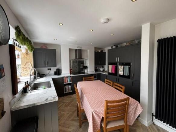 Kitchen 1