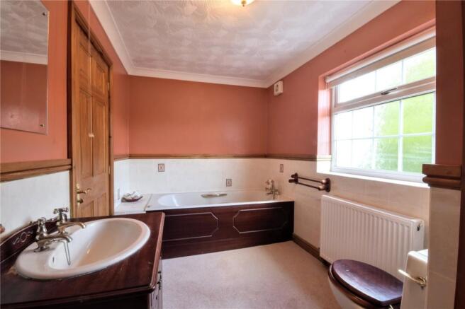 En Suite Bathroom
