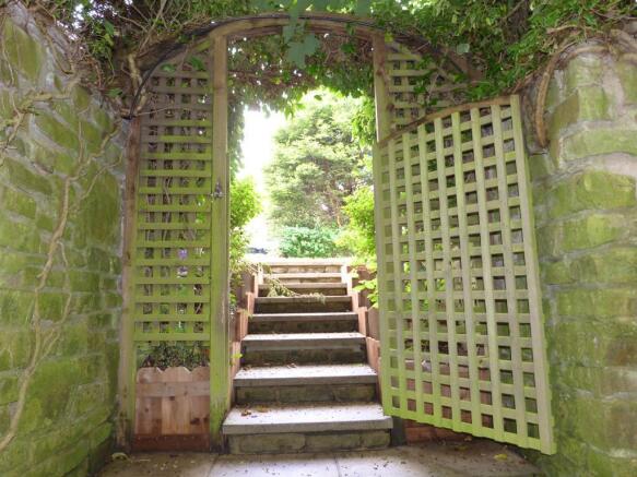 GATE ACCESS TO STREAM