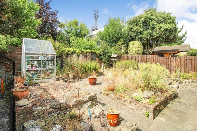 3 bed Semi-Detached for sale Image 6