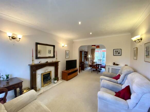 SITTING ROOM