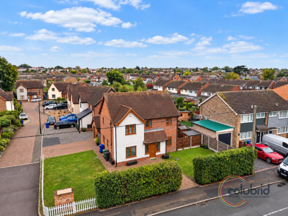4-bed detached on Branksome Park, Branksome Avenue, Stanford-le-Hope, £600,000