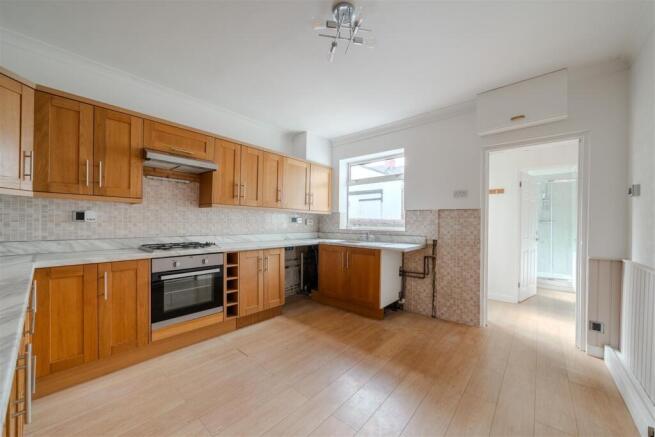 Kitchen_.jpg