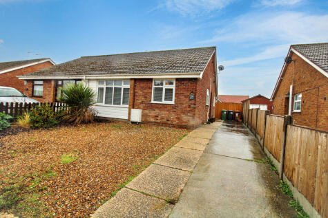 Willow Avenue, Bradwell