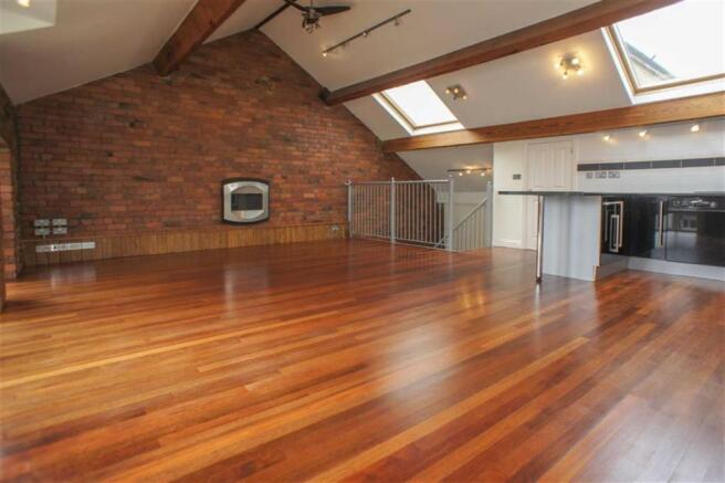 OPEN PLAN SITTING / DINING / KITCHEN