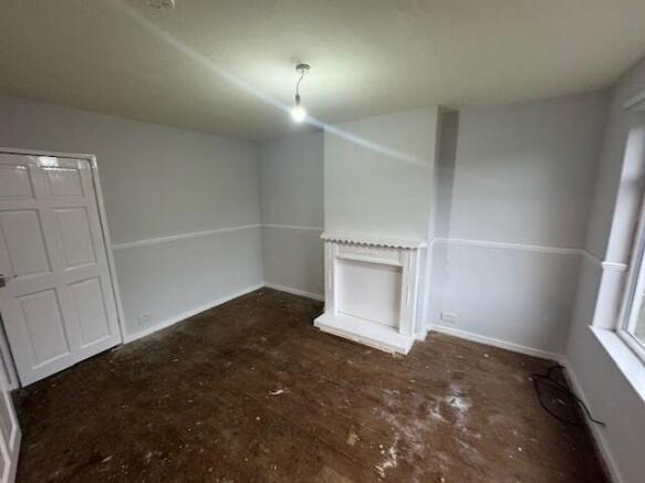 2 bed Semi-Detached to rent Image 6