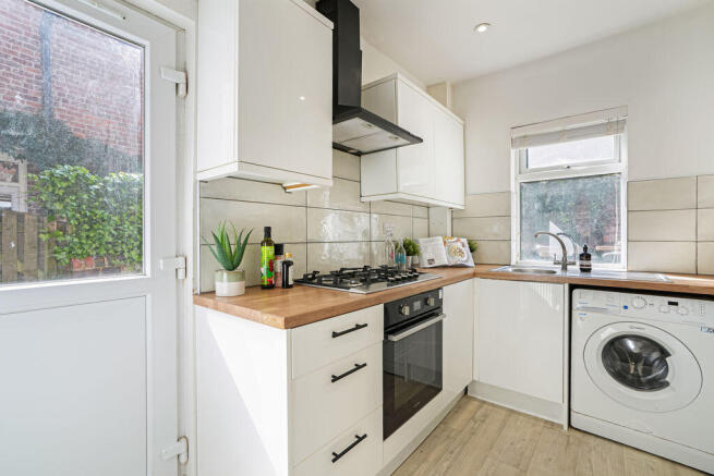 4 bed Terraced for sale Image 10