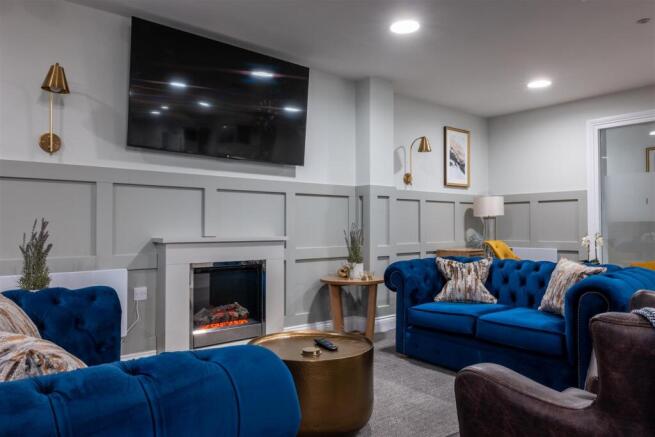 2 bed Apartment for sale Image 9