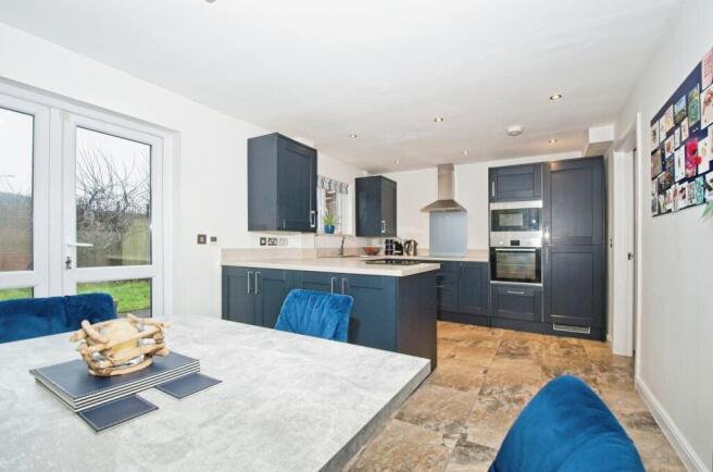 Kitchen/Dining Room