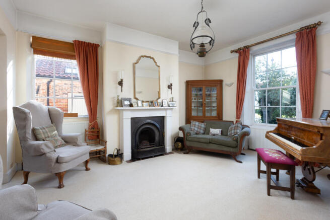 8 bed Detached for sale Image 6
