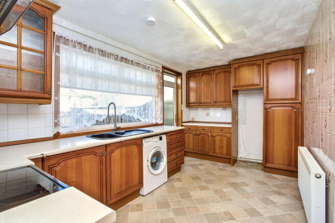 04 Kitchen