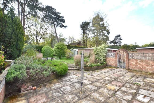 Garden 1.JPG