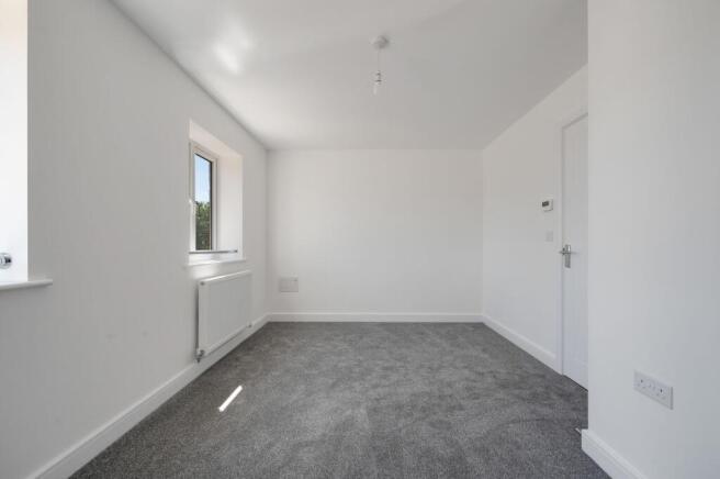 Charles Dyer Close, Melton Mowbray, LE13 – další