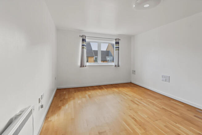 Holly Court, Admiral Drive, Stevenage, Hertfordshire photo 5