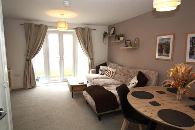 Living Room.jpg