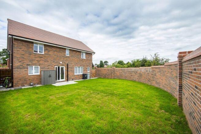 Riddles Avenue, Bayley Croft, Willaston photo 4