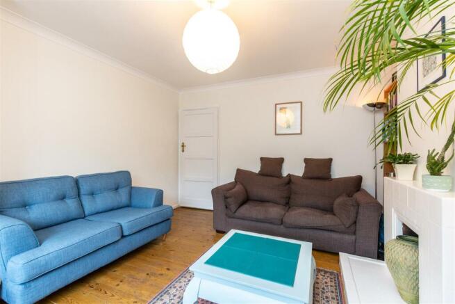 74 Vallence Road20.jpg