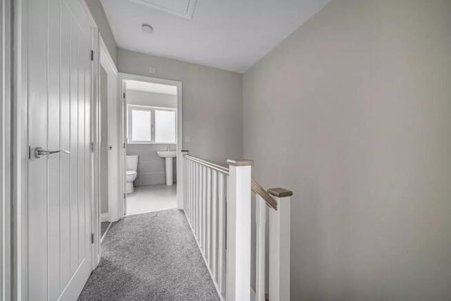 3 bed Semi-Detached for sale Image 9