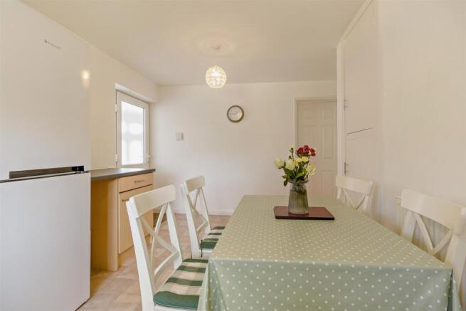 3 bed Detached Bungalow for sale Image 6