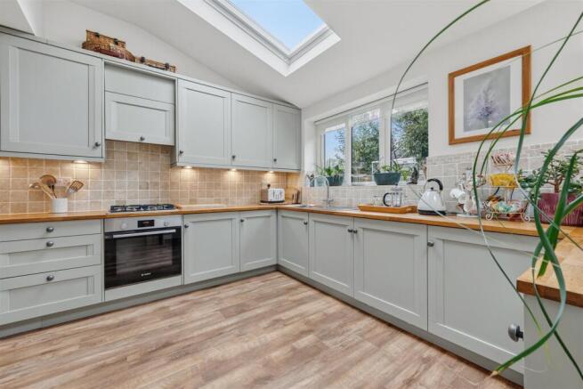 Kitchen - sink and oven.jpg