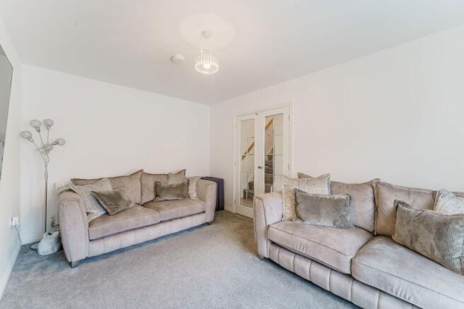 4 bed Detached for sale Image 3