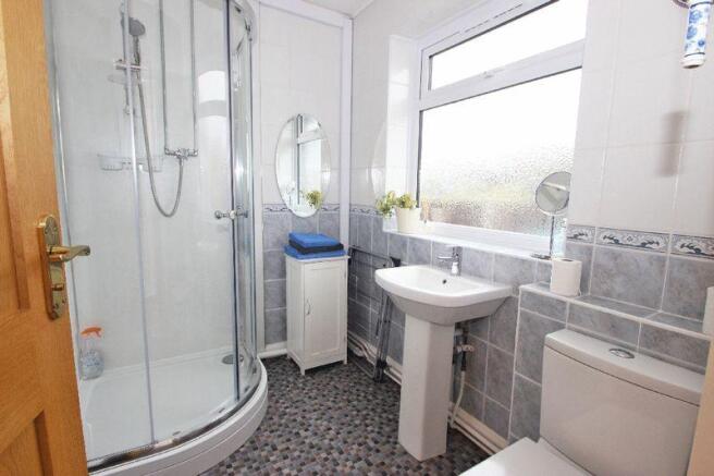 Shower room gr...
