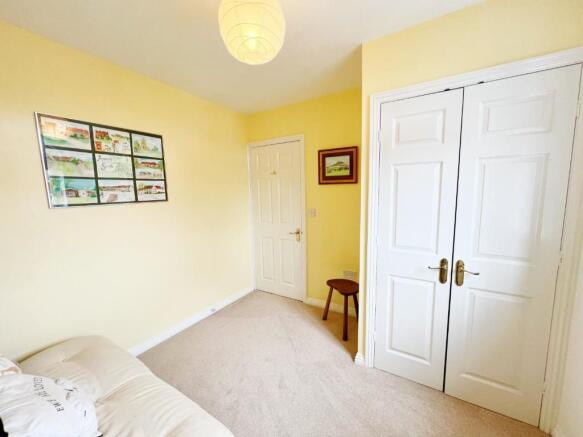 Bedroom 2 pic 2.jpg