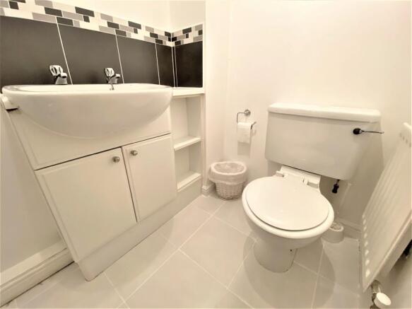 Master Bedroom En...