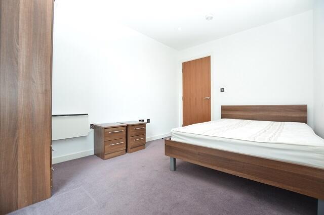 2 bed Apartment to rent Image 10