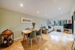 Flat 2, 10, Thicket Road, Penge, London SE20 8DD