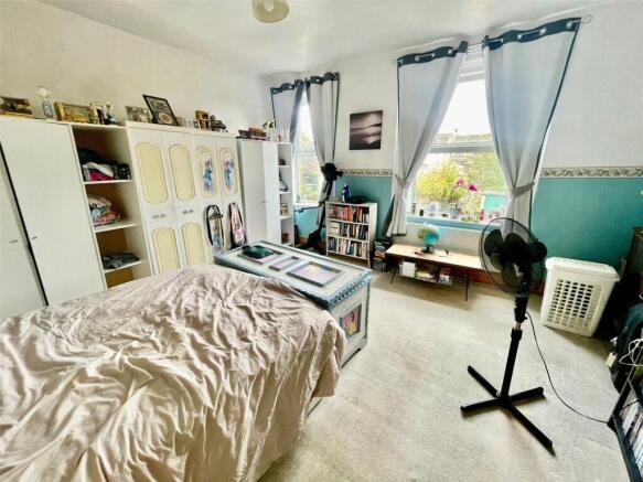 Cross Street, Oakenshaw, Bradford, West Yorkshire, BD12 photo 4