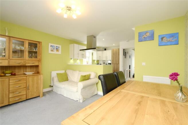 Lounge/Kitchen