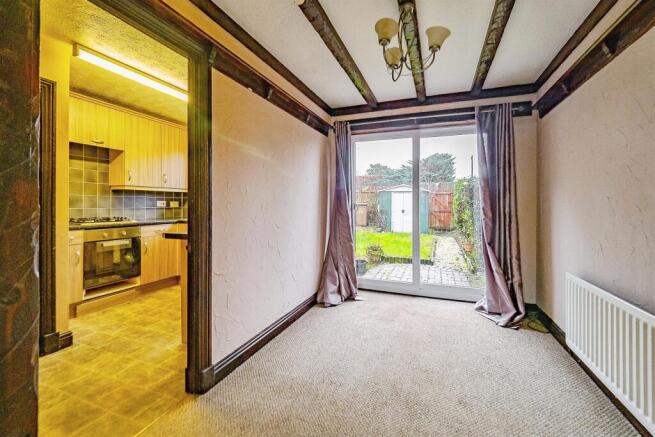 3 bed Terraced for sale Image 7