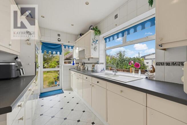 Amberley Gardens, Epsom - KT19 0NQ