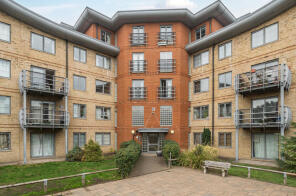 49, Quadrant Court, Jubilee Square, Reading RG1 2GW